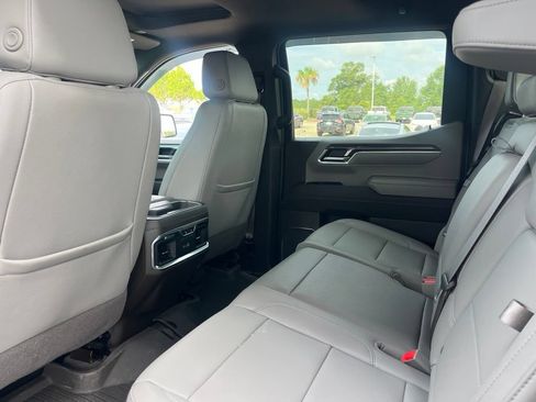 Used 2024 Chevrolet Silverado 1500 LTZ AWD/4WD image 31