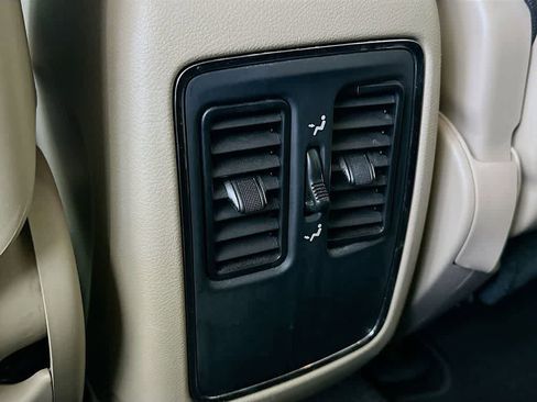 Used 2014 Jeep Grand Cherokee Laredo w/ Quick Order Package 23E image 12