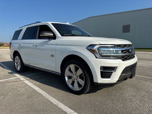 Used 2023 Ford Expedition King Ranch AWD/4WD image 7