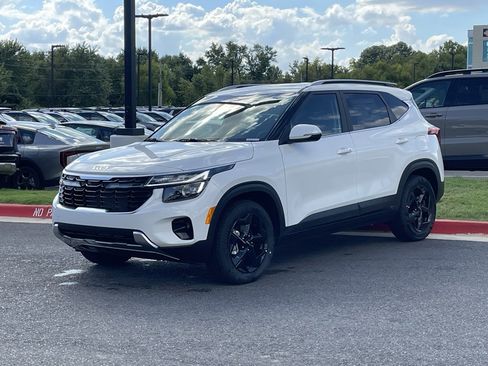 New 2026 Kia Seltos EX w/ EX Sunroof Package image 3