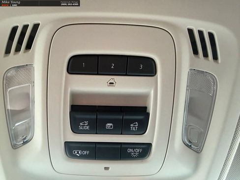 Certified 2023 Buick Envision Essence w/ Technology Package I AWD/4WD image 36