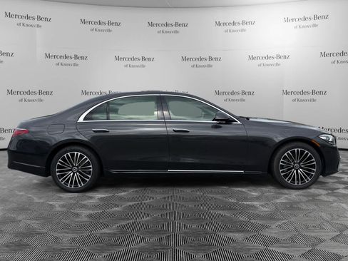 Certified 2022 Mercedes-Benz S 580 4MATIC Sedan w/ Warmth And Comfort Package image 6