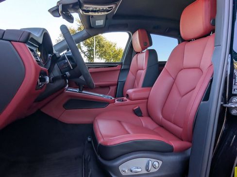 New 2026 Porsche Macan S image 5