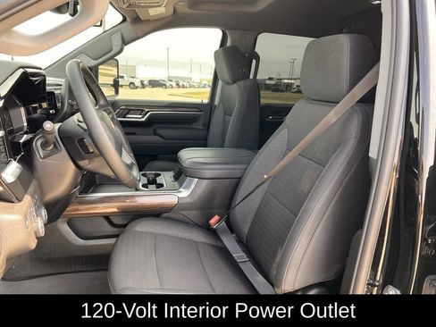 Used 2025 Chevrolet Silverado 2500 LT w/ Safety Package image 27