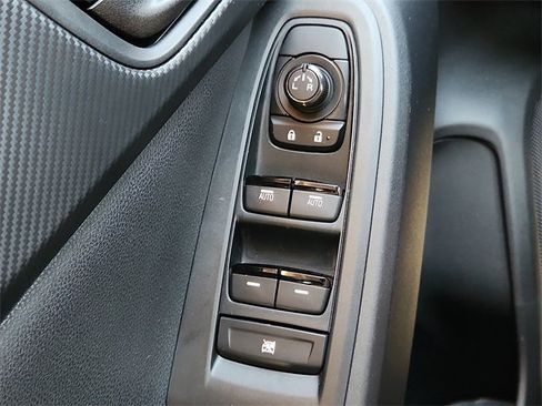 Used 2025 Subaru Crosstrek 2.0i image 20