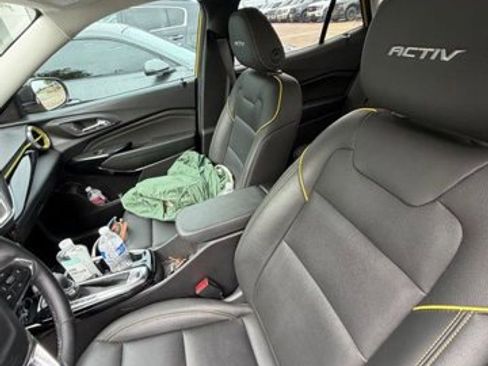 Used 2024 Chevrolet Trax ACTIV w/ Driver Confidence Package FWD image 8