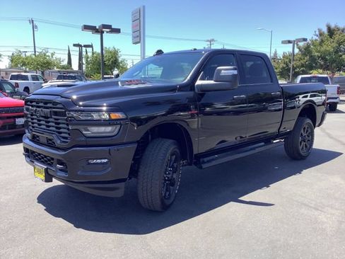 New 2026 RAM 2500 Tradesman AWD/4WD image 5