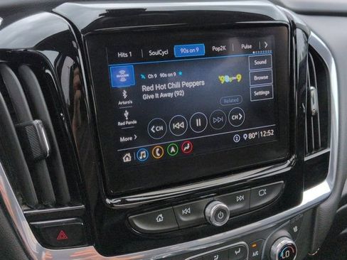 Used 2020 Chevrolet Traverse Premier AWD/4WD image 12