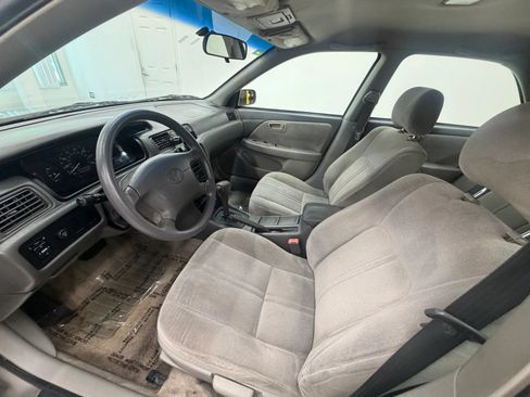 Used 2000 Toyota Camry CE w/ Value Pkg 1 FWD image 14
