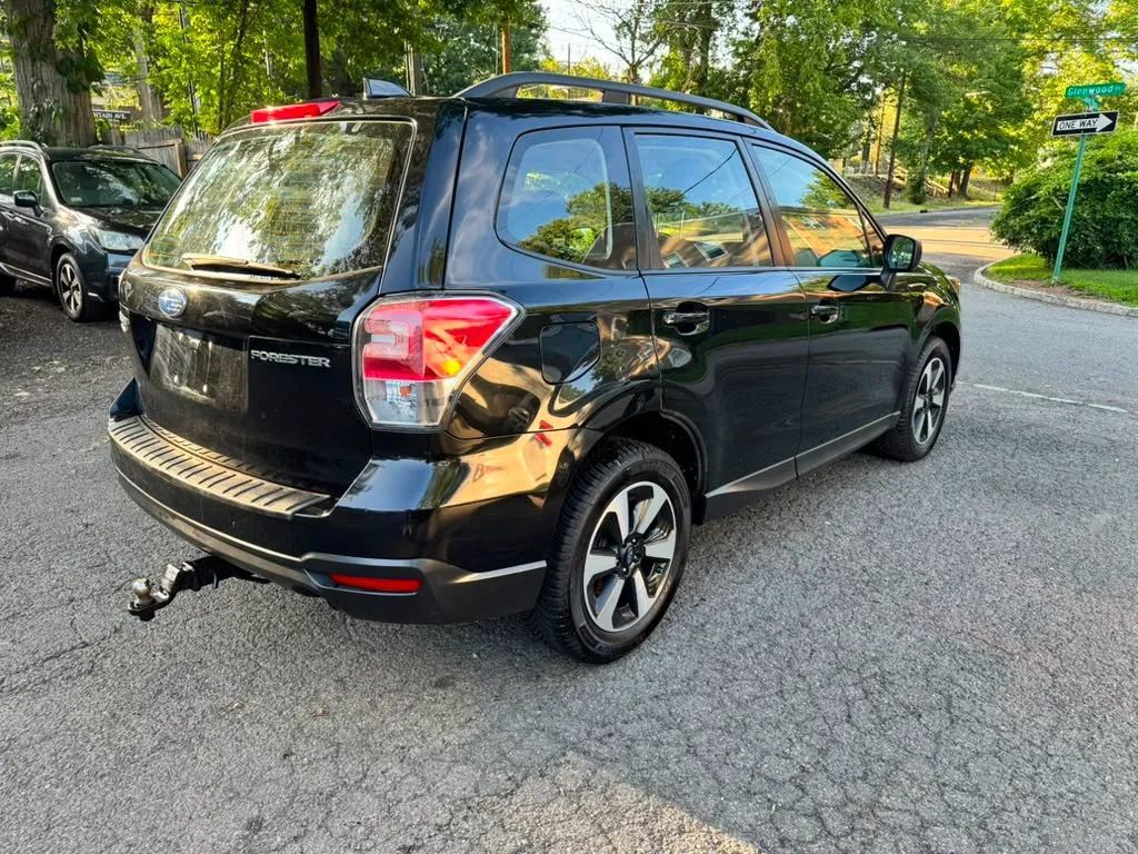 Used 2018 Subaru Forester 2.5i w/ Alloy Wheel Package AWD/4WD image 6