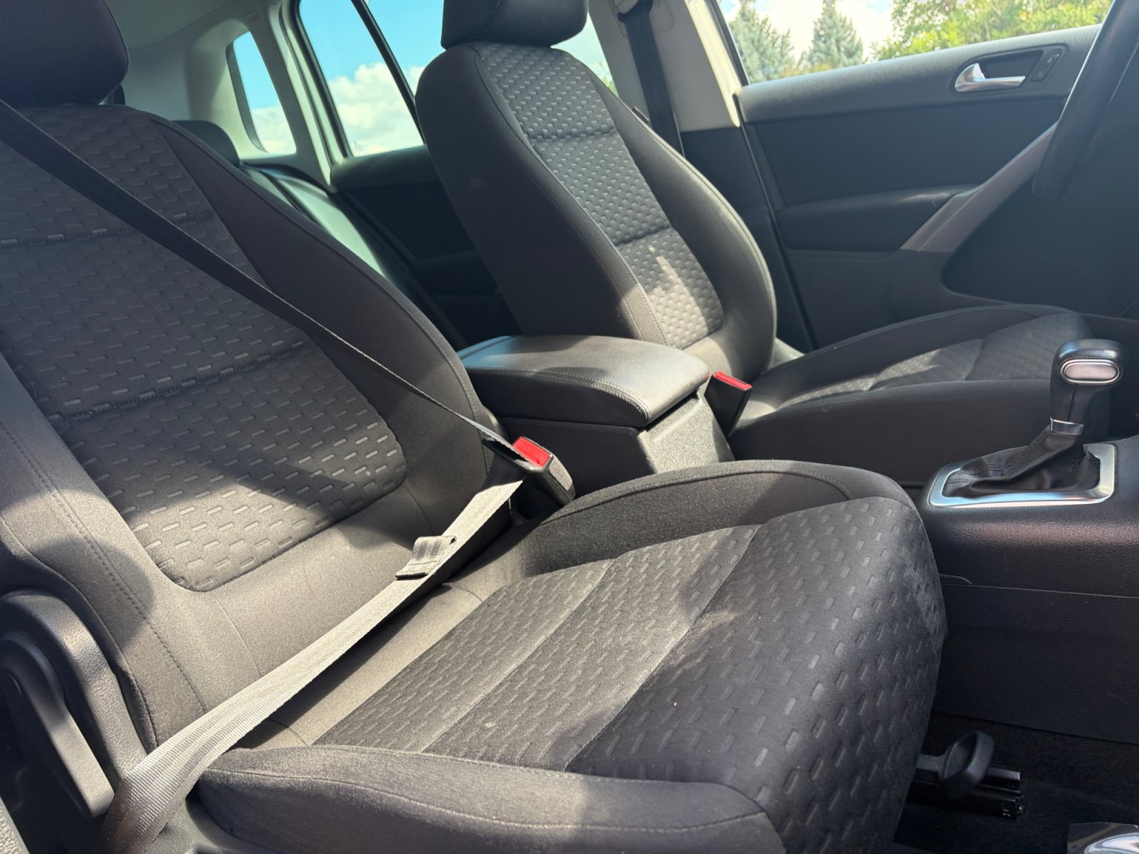 Used 2009 Volkswagen Tiguan SEL AWD/4WD image 29