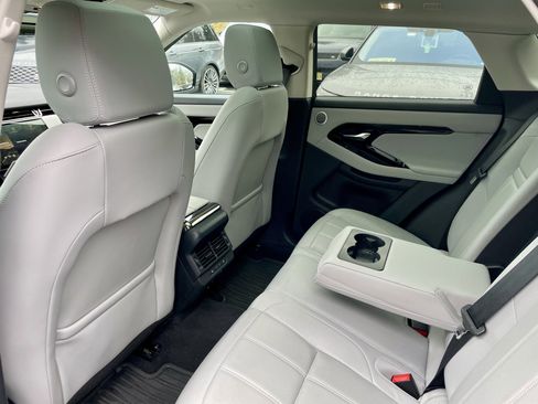 Used 2024 Land Rover Range Rover Evoque S image 30