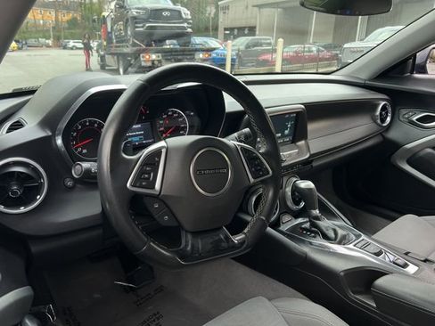 Used 2016 Chevrolet Camaro LT image 14