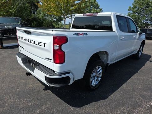 Used 2022 Chevrolet Silverado 1500 RST w/ LPO, Dark Essentials Package image 6