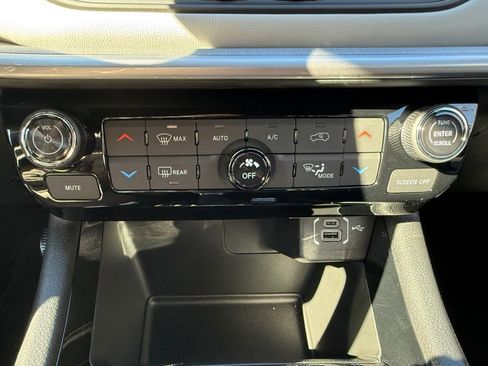 New 2026 Jeep Compass Limited image 26