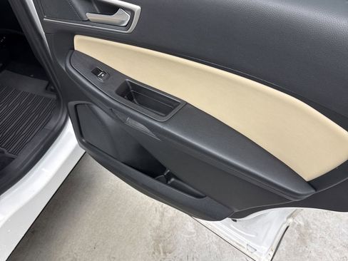 Certified 2022 Ford Edge SEL w/ Convenience Package image 41
