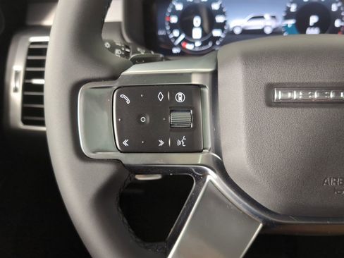 Used 2025 Land Rover Discovery Dynamic SE image 14