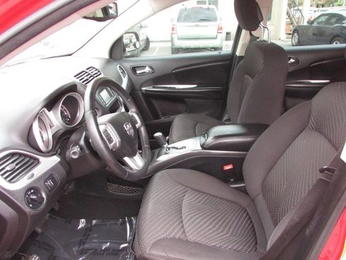 Used 2013 Dodge Journey American Value Package w/ Flexible Seating Group image 19