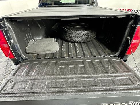 Used 2015 Chevrolet Colorado Z71 image 26