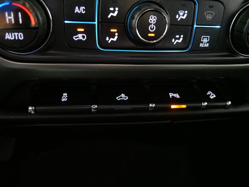 Used 2019 Chevrolet Silverado 1500 LT w/ All Star Edition AWD/4WD image 30