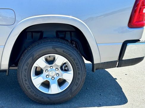 Used 2025 RAM 1500 Big Horn AWD/4WD image 37