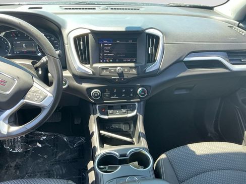 Used 2024 GMC Terrain SLE AWD/4WD image 11