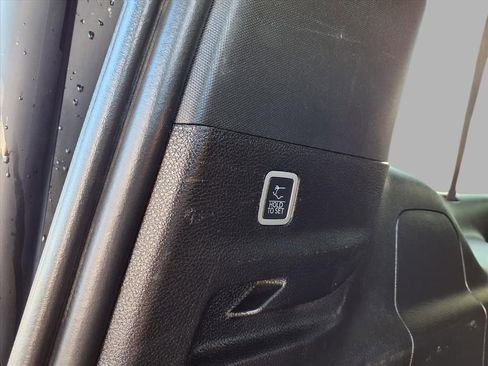 Used 2024 Jeep Wagoneer L Series II w/ Flexible Seating Group image 30