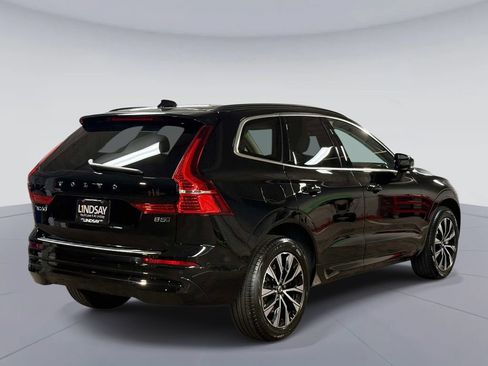 Used 2023 Volvo XC60 B5 Core AWD/4WD image 10