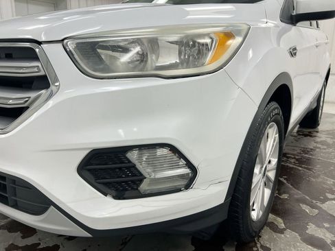 Used 2017 Ford Escape SE FWD image 28