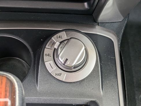 Certified 2021 Toyota 4Runner Limited AWD/4WD image 33