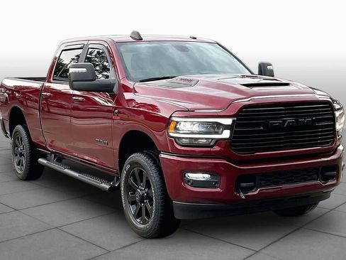 Used 2024 RAM 2500 Laramie w/ Night Edition AWD/4WD image 3
