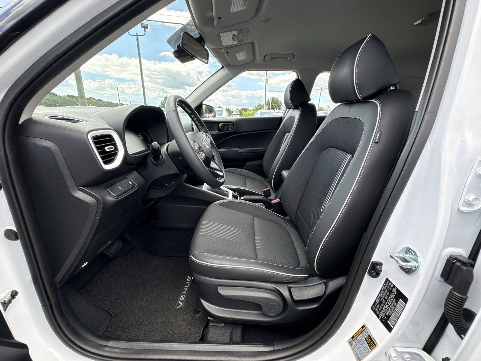 Certified 2026 Hyundai Venue SEL FWD image 13