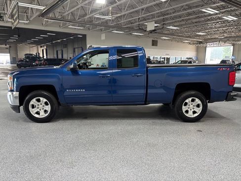 Used 2018 Chevrolet Silverado 1500 LT w/ Trailering Package AWD/4WD image 4