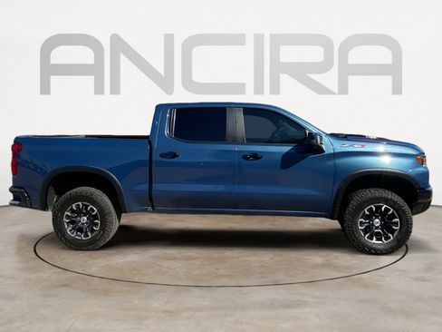 Used 2024 Chevrolet Silverado 1500 ZR2 w/ Technology Package image 11