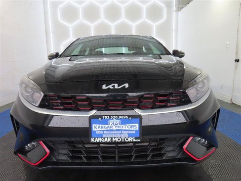 Used 2023 Kia Forte GT-Line FWD image 3