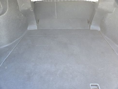 Used 2021 Toyota Camry SE image 40