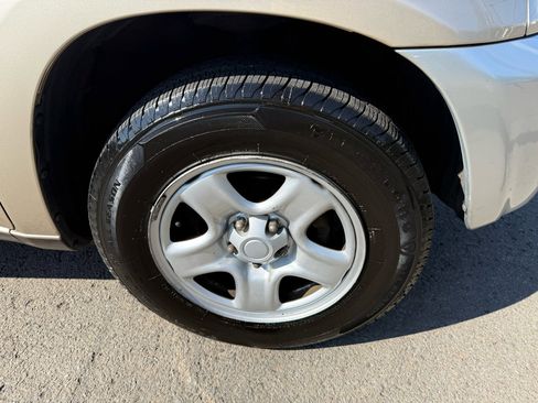 Used 2005 Toyota RAV4 2WD image 29