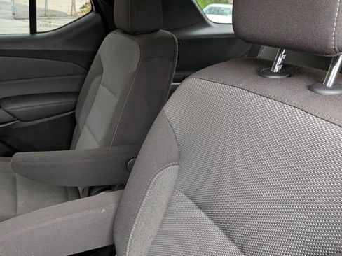 Used 2023 Chevrolet Traverse LT AWD/4WD image 18