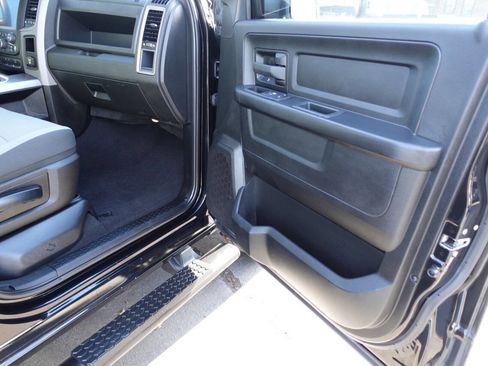 Used 2022 RAM 1500 Express w/ Wheel & Sound Group image 30