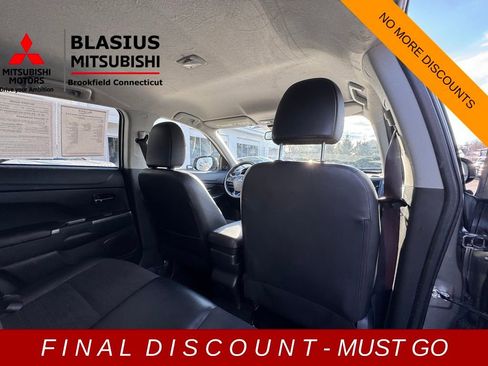 Used 2023 Mitsubishi Outlander Sport ES image 14