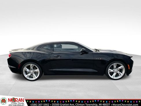 Certified 2022 Chevrolet Camaro LT w/ Technology Package image 7