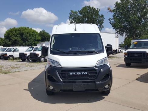 Used 2023 RAM ProMaster 3500 w/ Driver Convenience Group FWD image 4