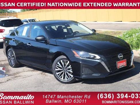 Certified 2025 Nissan Altima 2.5 SV image 1