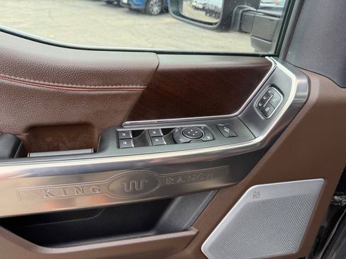 Used 2025 Ford F150 King Ranch AWD/4WD image 13