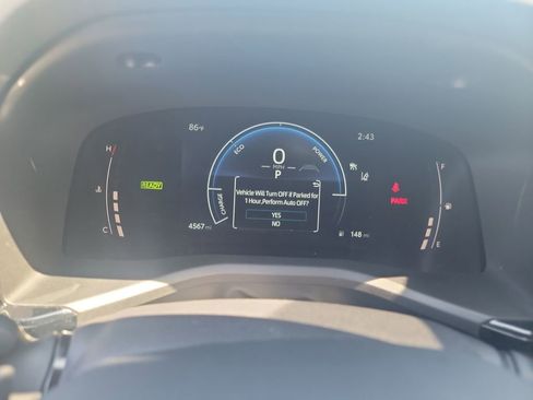 Used 2025 Toyota Camry SE FWD image 27