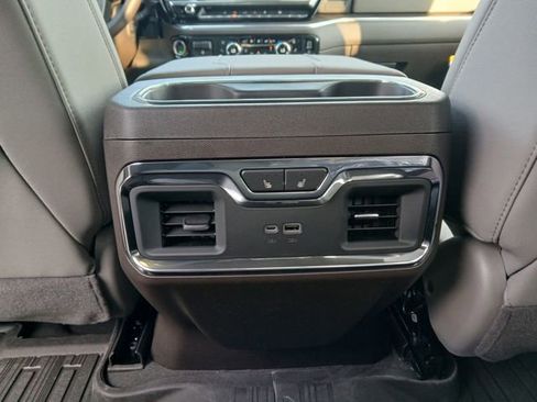 New 2026 GMC Sierra 2500 SLT w/ SLT Convenience Package image 29