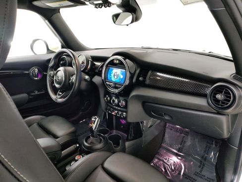 Certified 2020 MINI Cooper S image 24