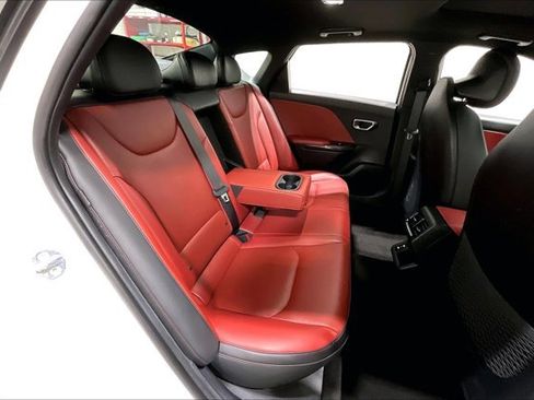 Used 2025 Kia K4 GT-Line Turbo image 27