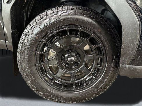 Used 2025 Subaru Forester Sport w/ Popular Package #2 image 17