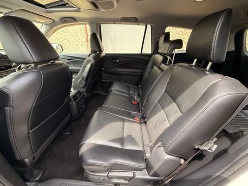 Used 2020 Honda Pilot Touring image 18